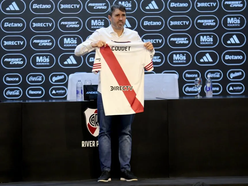 Coudet asumió en River y fue claro: “Es un monstruo y hay que ir todos juntos”