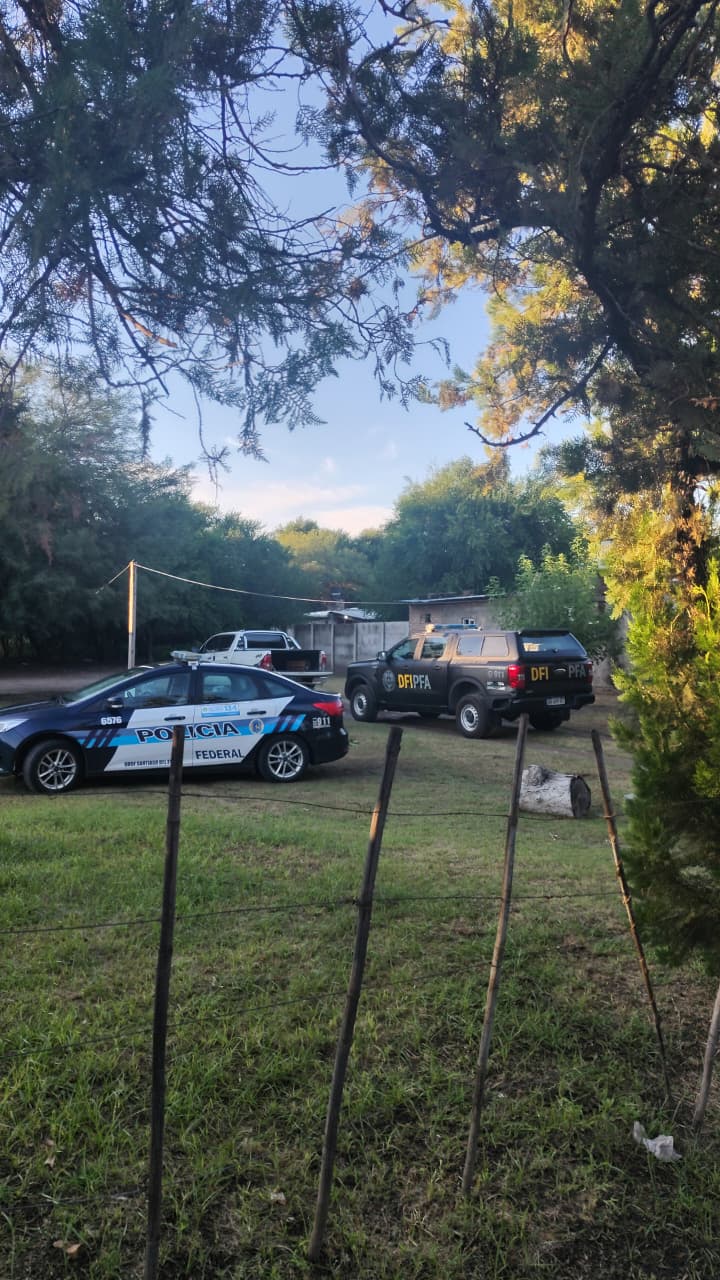 La Policía Federal Argentina desarticuló presunto punto de provisión de cocaína en La Banda