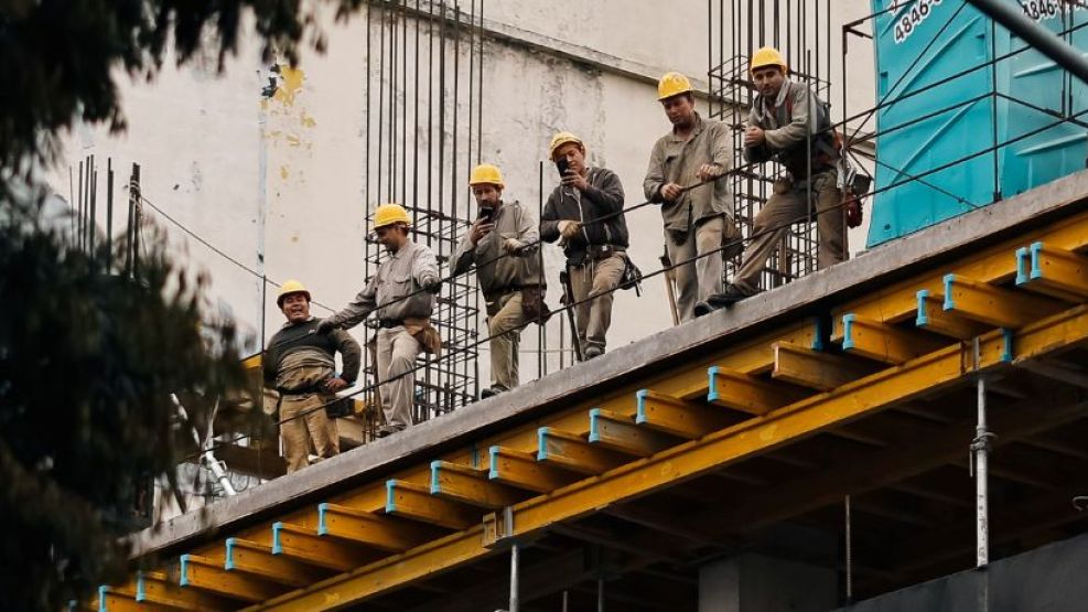 Carlos Salmoiraghi advirtió que la reforma laboral de Milei "afecta los pilares del derecho del trabajo"