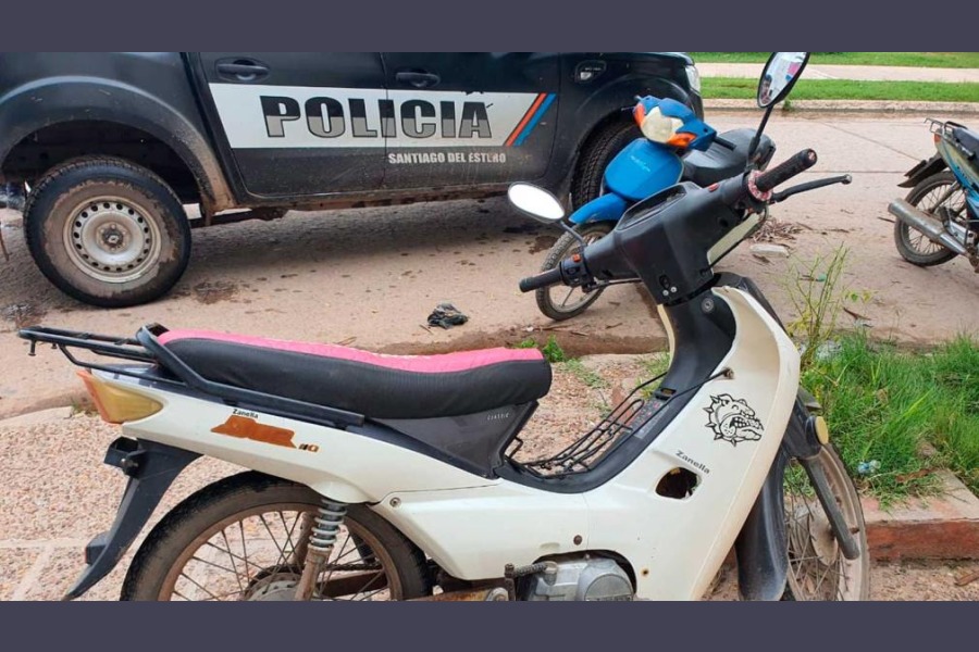 Añatuya: buscan a una motociclista que atropelló a una empleada municipal y huyó del lugar