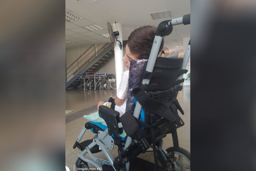 Piden devolver una silla postural olvidada en “Las 4 Plazas”