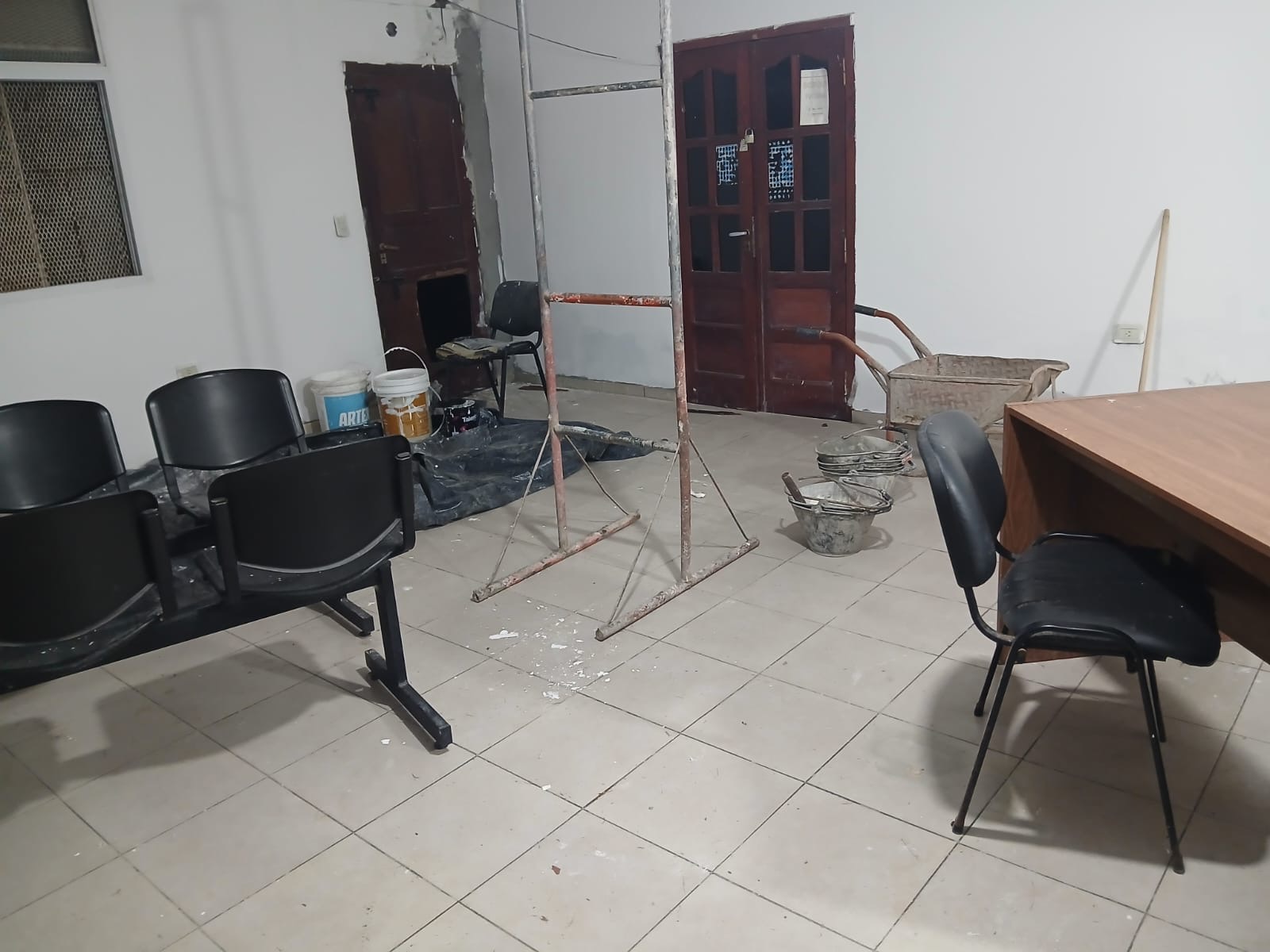 Robaron herramientas y causaron destrozos en una oficina de Desarrollo Social en Añatuya