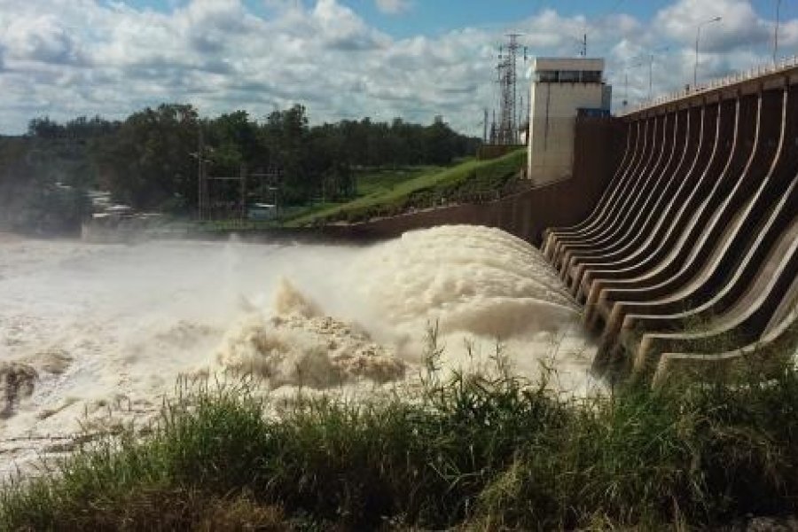 Crecida del río Dulce: baja la erogación del dique Frontal