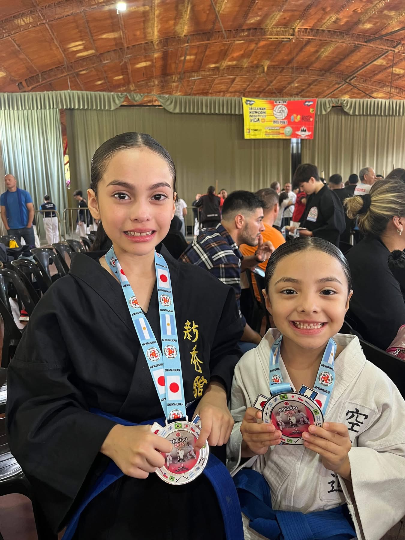 Valentina y Catalina Gómez Roldán brillaron en un torneo internacional en Córdoba