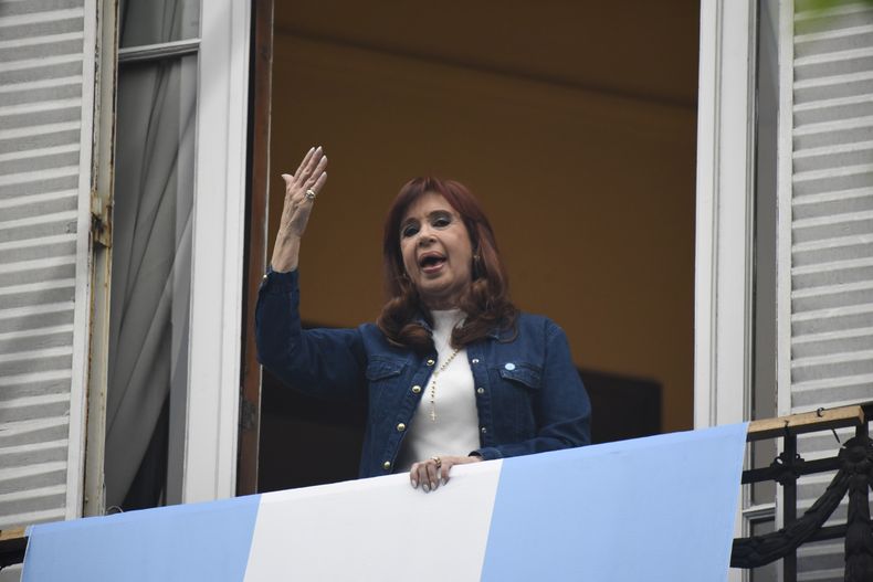 Cristina Kirchner declara ante el Tribunal Oral en una jornada clave de la causa Cuadernos
