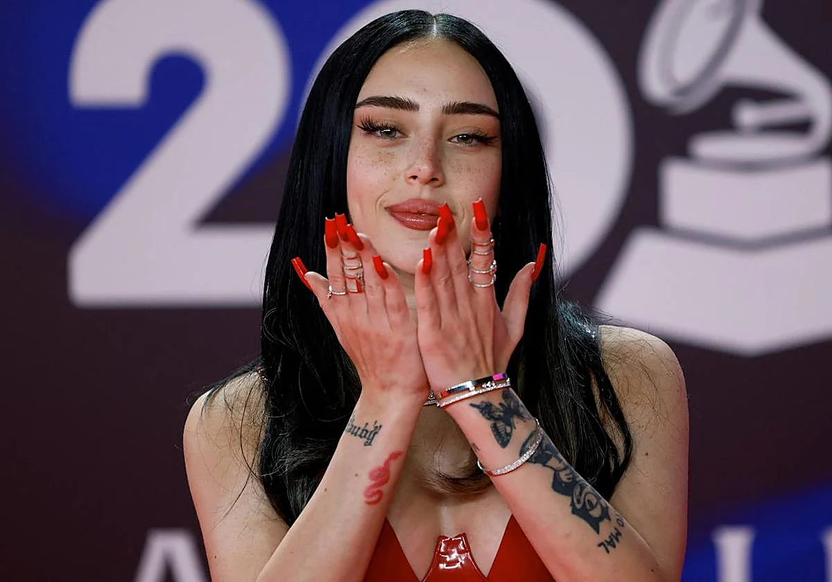 Hackearon a Nicki Nicole en medio del escándalo entre Tini, Emilia y María Becerra