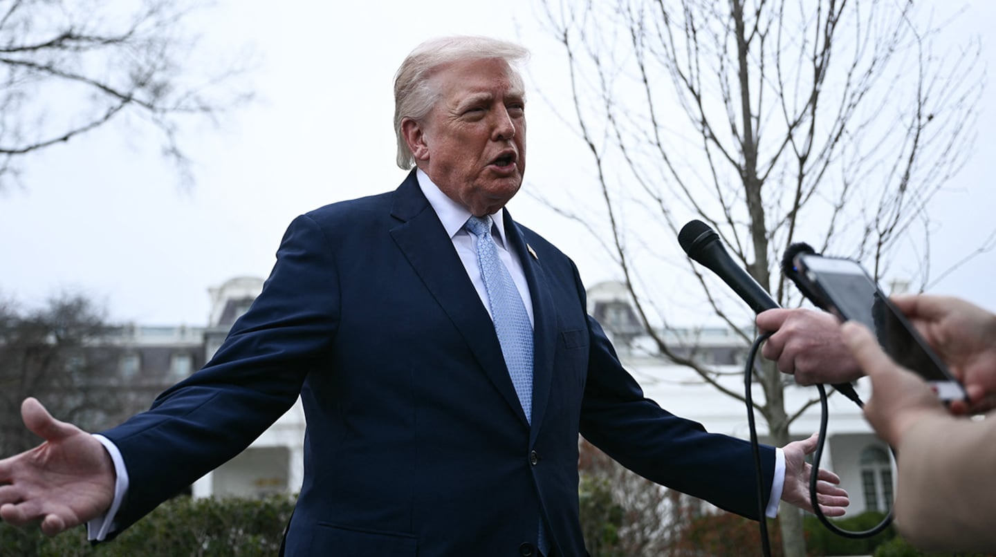 Donald Trump rechazó el cese al fuego contra Irán y aseguró que la victoria es inminente