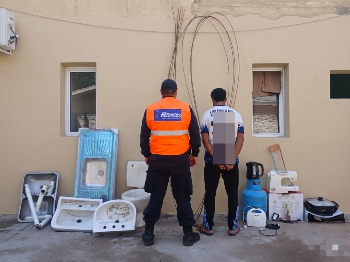 Allanamiento en Fernández: detienen a un sospechoso y recuperan elementos robados