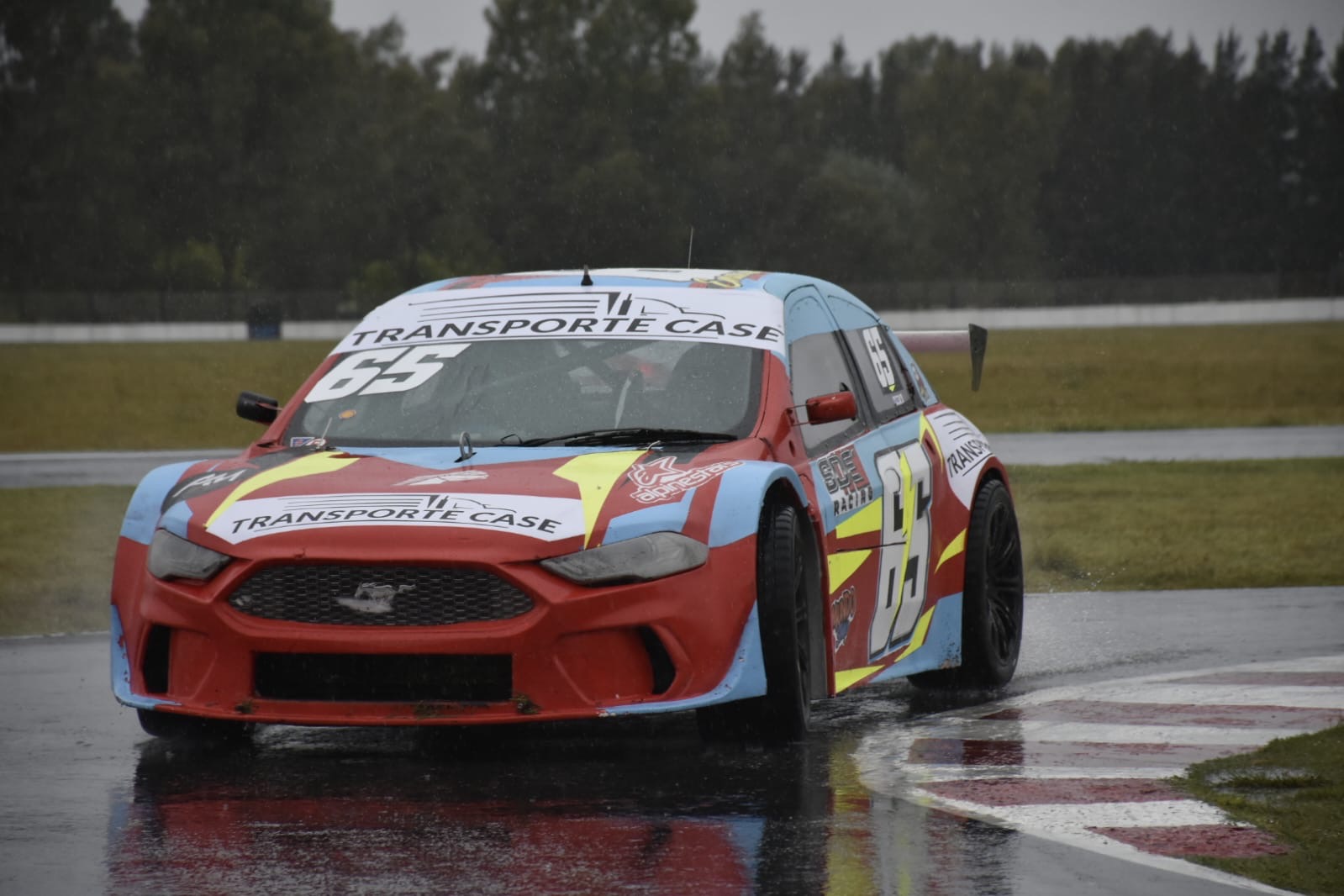 Casella se mantiene competitivo en La Plata y apunta a la final del TC Junior