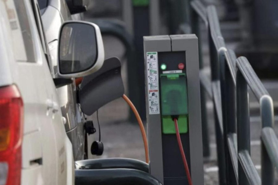 Santiago se posiciona como un polo regional en electromovilidad e IA