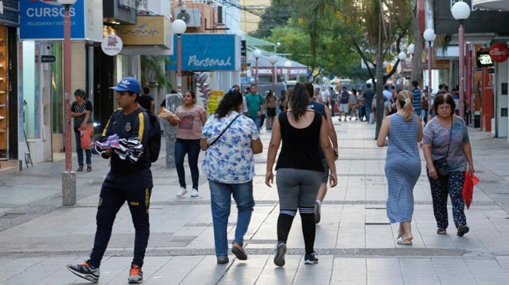 Feriado XXL en Santiago: ¿Cómo funcionará el comercio este lunes y martes?