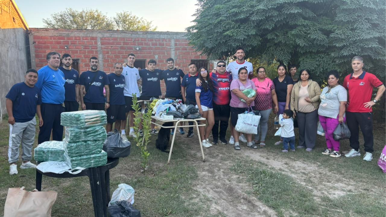 Independiente entregó donaciones a familias afectadas por las inundaciones
