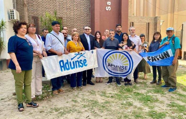 Paro total en la UNSE: APUNSE confirmó que los no docentes no asistirán a sus puestos este martes 31 de marzo