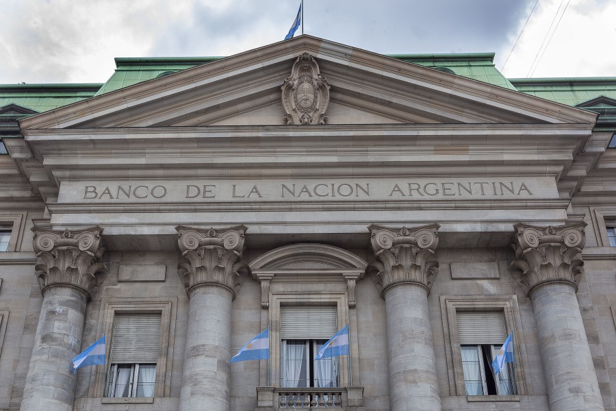 Denuncian presuntas irregularidades en créditos del Banco Nación a dirigentes políticos