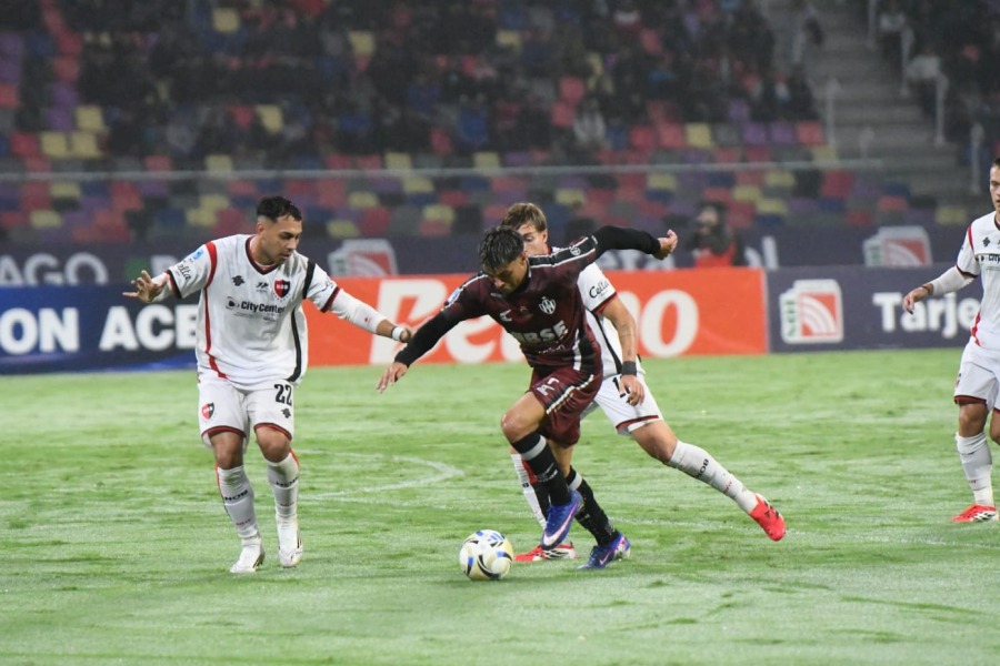 Central Córdoba sufrió una dura derrota ante Newell´s y se fue silbado