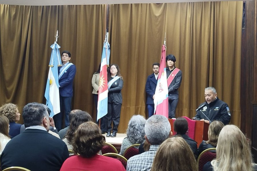 La UNSE homenajeó a los veteranos y caídos en la Guerra de Malvinas