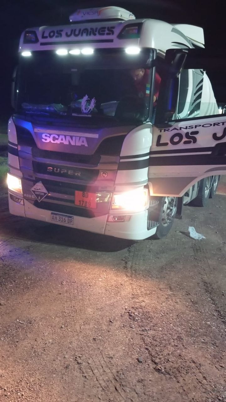 Roban a camionero sobre Ruta 34: le sustrajeron dinero y un celular mientras estaba detenido