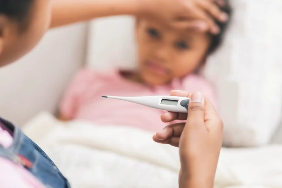 Advierten por el aumento de enfermedades respiratorias en niños ante el frío