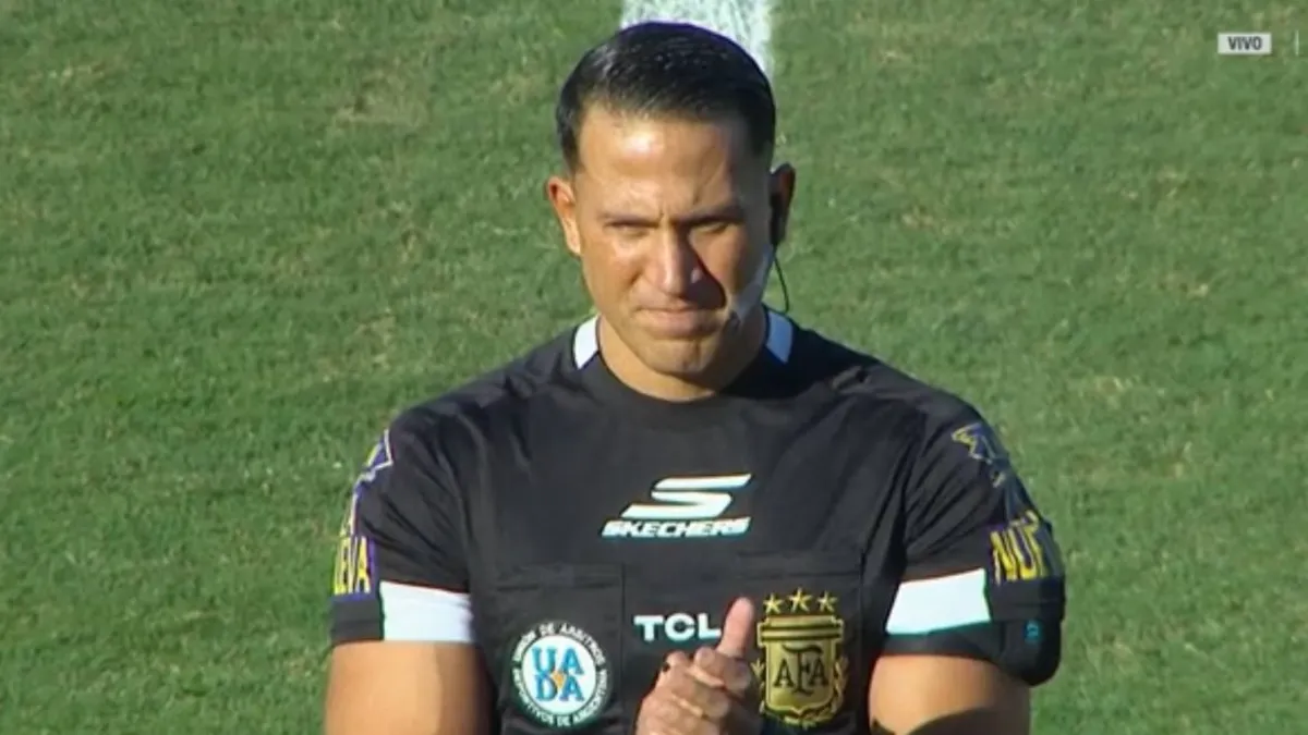 Bruno Amiconi será el árbitro del cruce entre Vélez y Central Córdoba