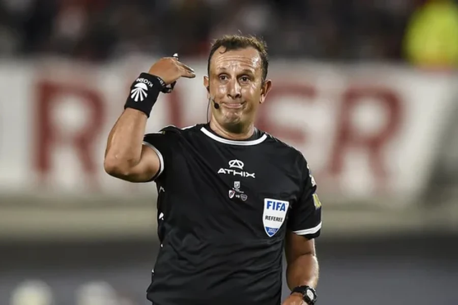 Histórico: Argentina tendrá tres árbitros principales en un Mundial por primera vez