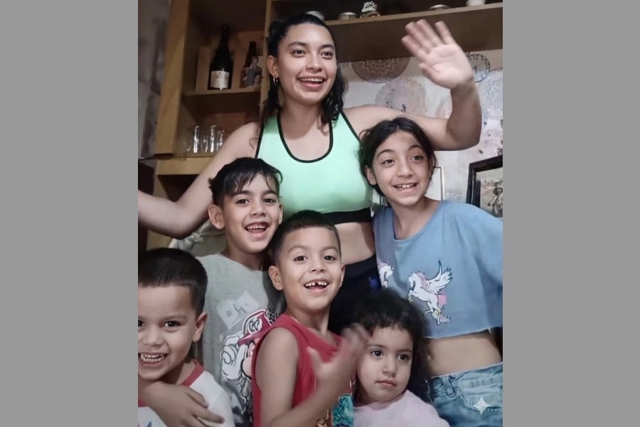 Tiene 22 años y 6 hijos: una joven mostró su familiar en redes y generó sorpresa