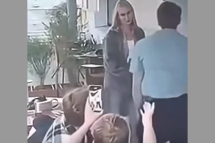 Le propuso matrimonio, ella le dijo que no y él le metió una trompada