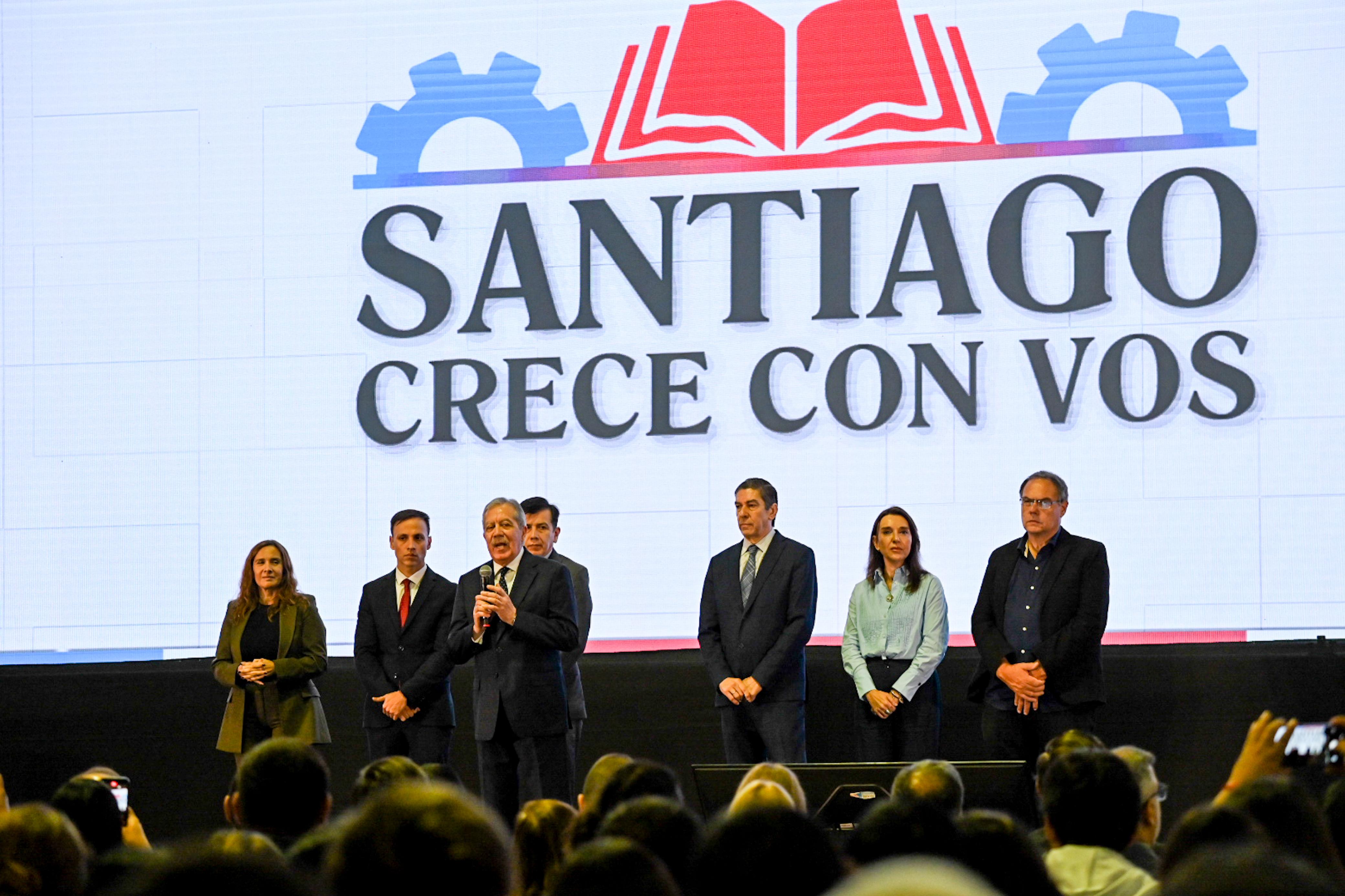 Elías Suárez lanzó el programa “Santiago crece con vos” ante más de 3000 jóvenes en el Nodo Tecnológico