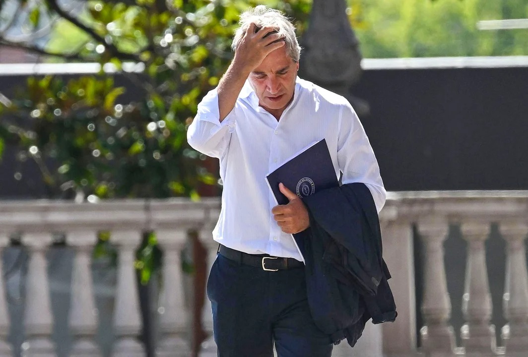 Números en rojo: Caputo adelantó que la inflación de marzo será superior al 3 por ciento