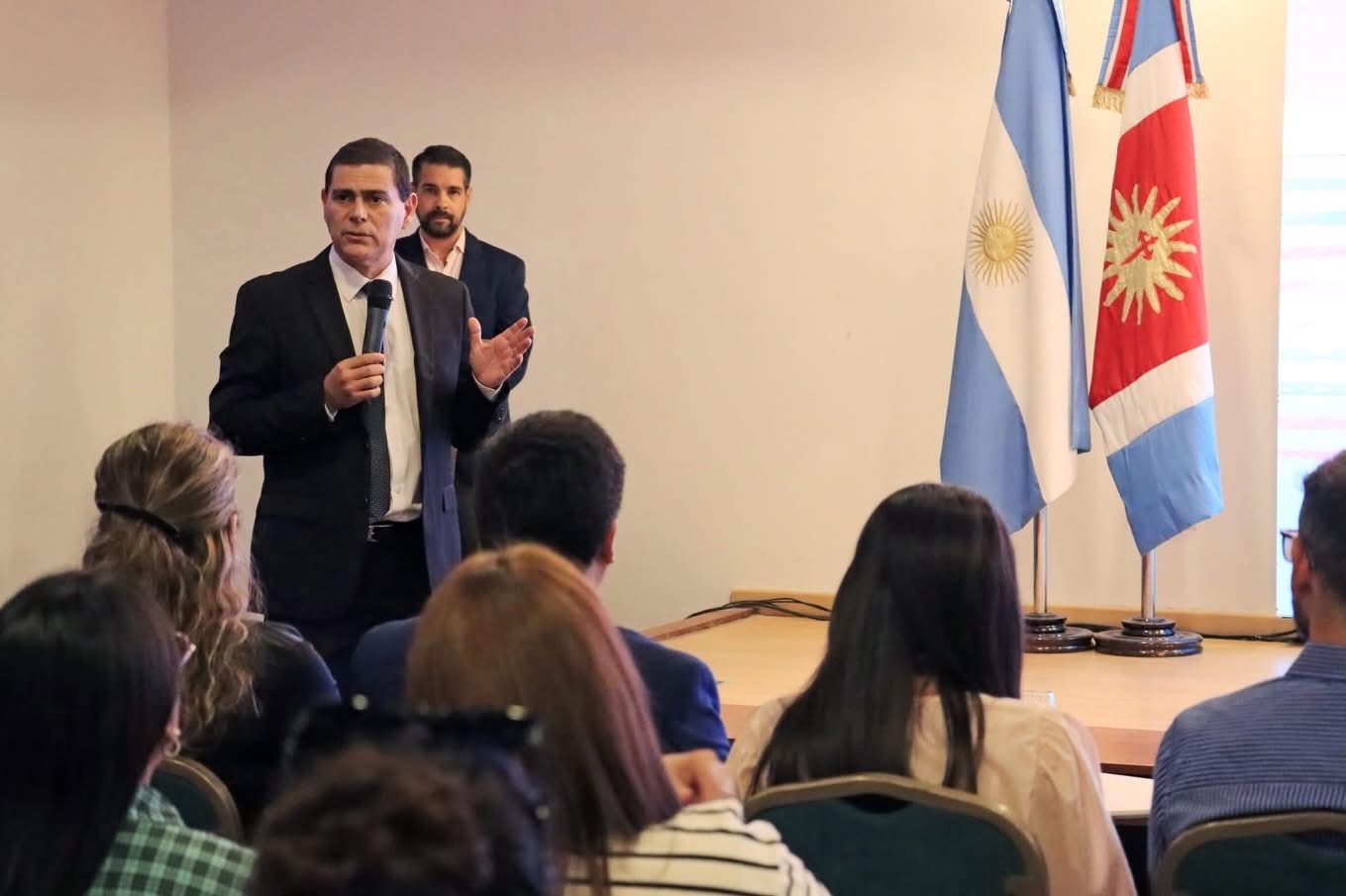 Gran convocatoria en el inicio de INCUBAR 2026 para potenciar emprendedores