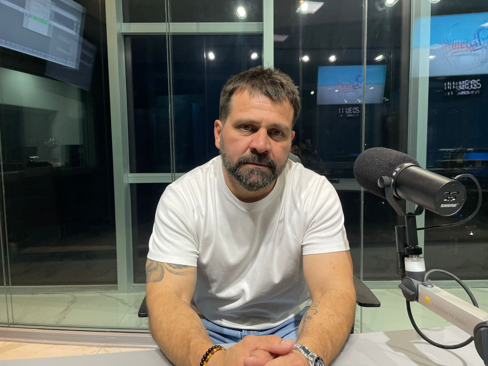 "Hay que arremangarse y trabajar para sacar esto adelante"